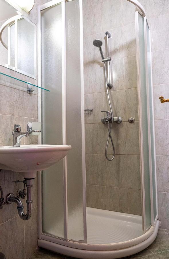 Trzin Lagoja B&B מראה חיצוני תמונה